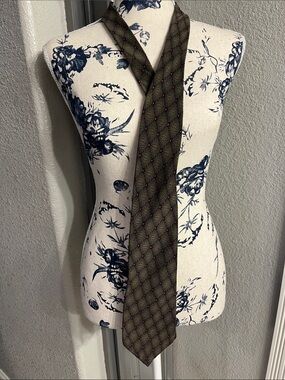 Windsor Olive Green Geometric Silk Tie with Red Accents